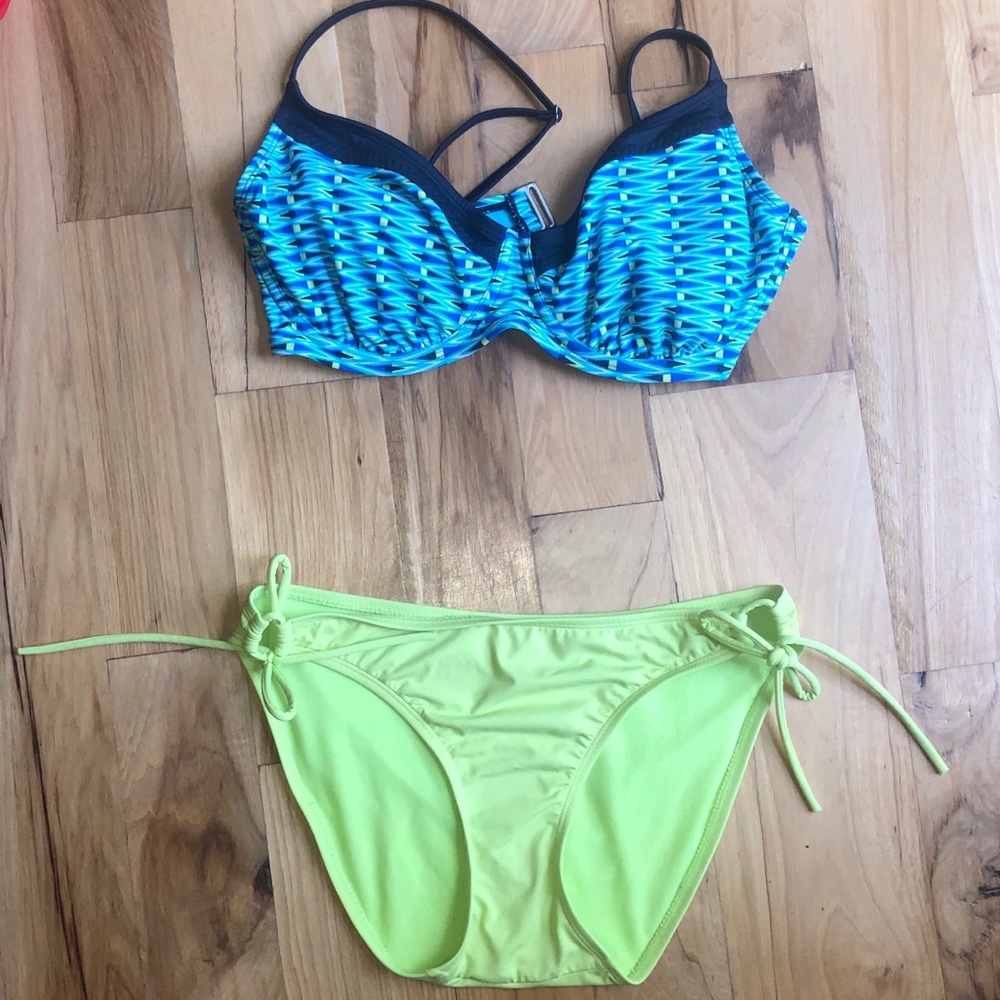 Athleta Swim Bikini Set, 34 D/DD top, Small Bottom